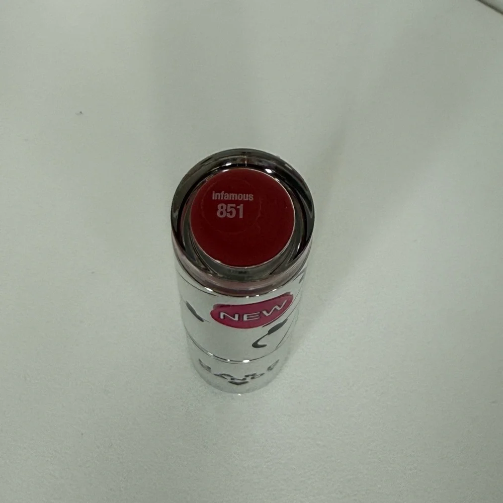Hard Candy‎ Plumping Serum Lipstick Infamous 851 Coral Pink NEW